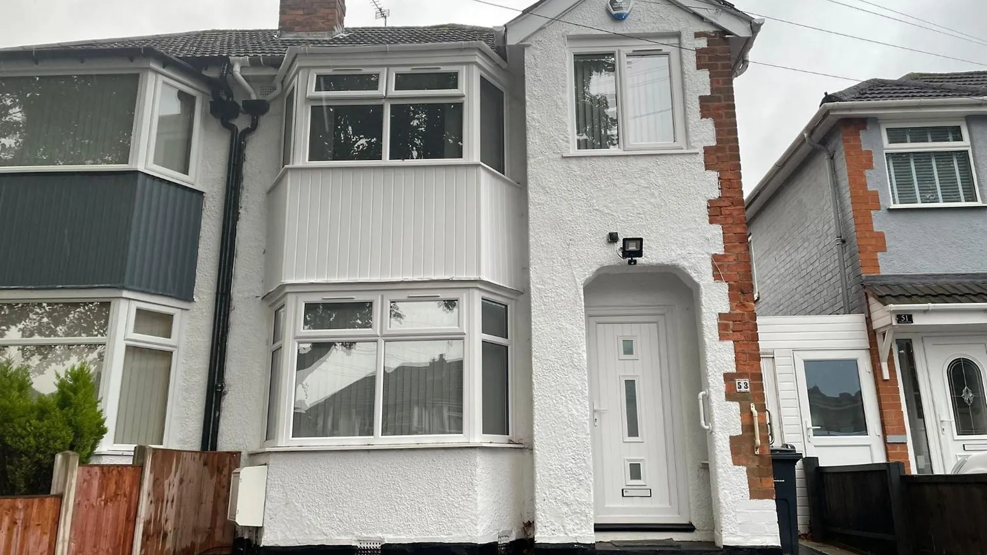 Holiday home Spacious 4 Bed Home - Sleeps 7 Garden & Parking Birmingham